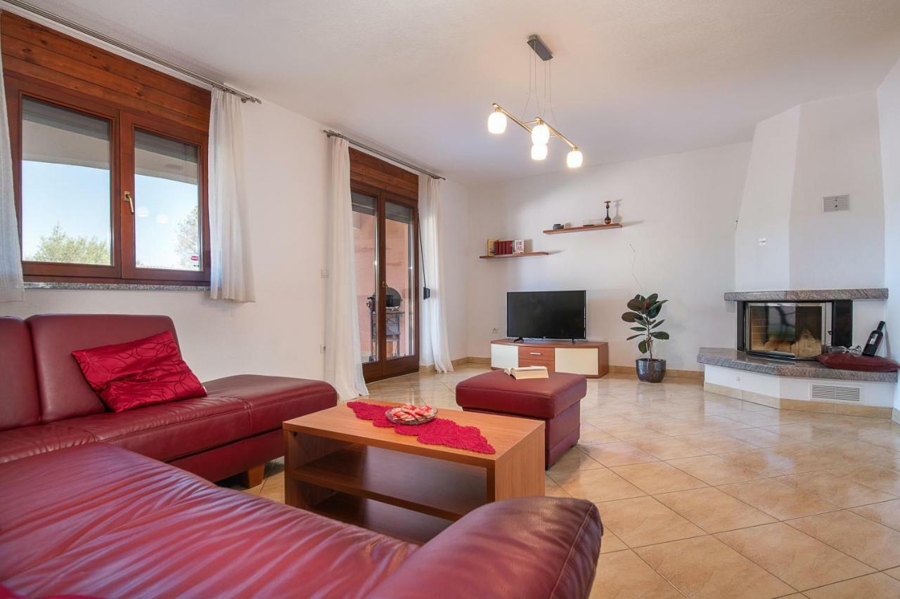 Ferienhaus Joy Ližnjan المظهر الخارجي الصورة