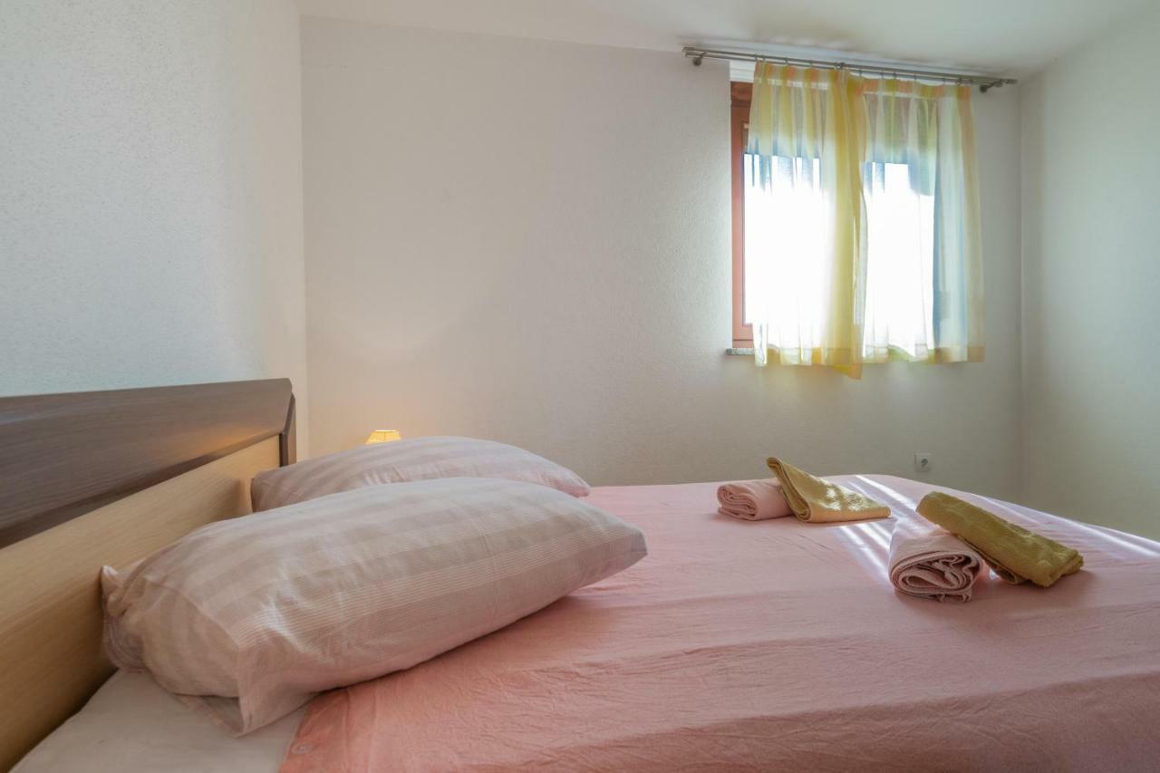 Ferienhaus Joy Ližnjan المظهر الخارجي الصورة