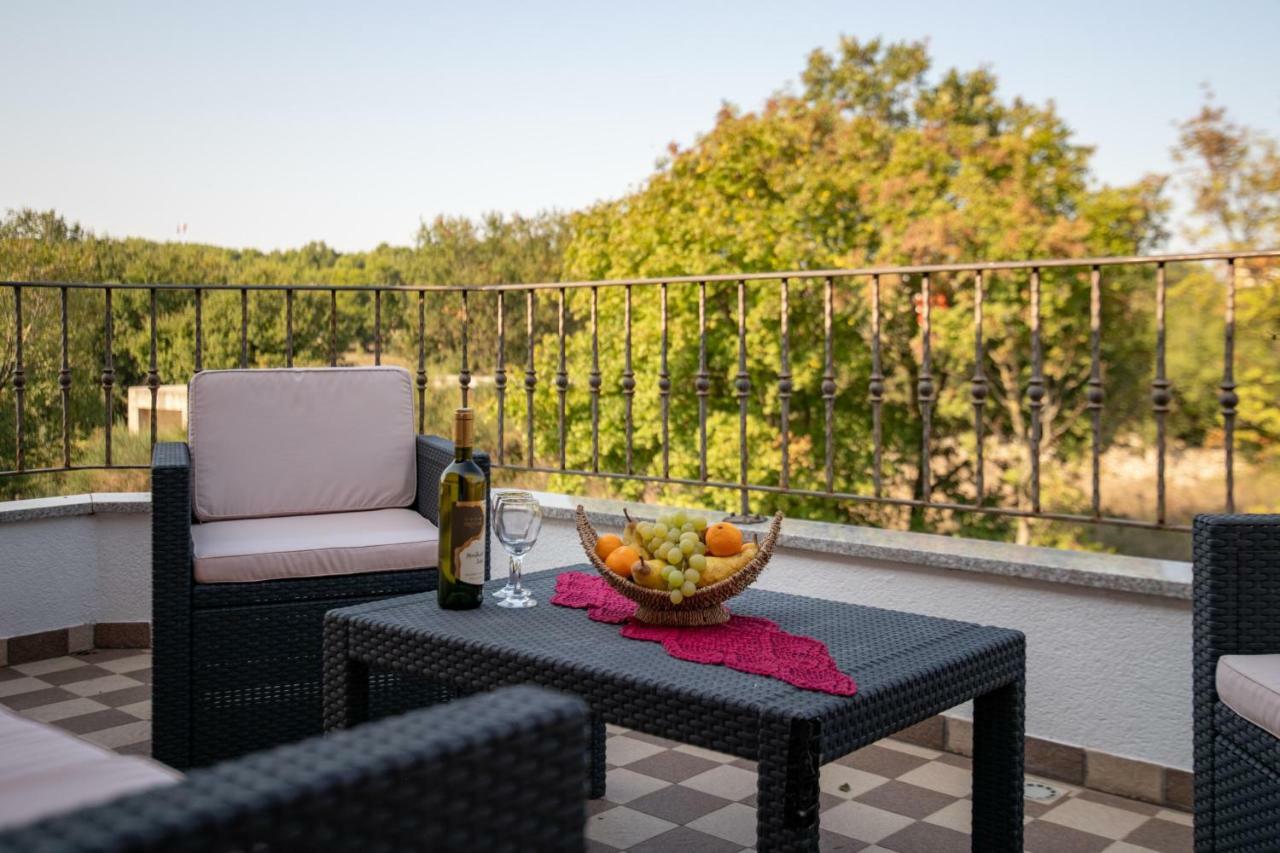 Ferienhaus Joy Ližnjan المظهر الخارجي الصورة