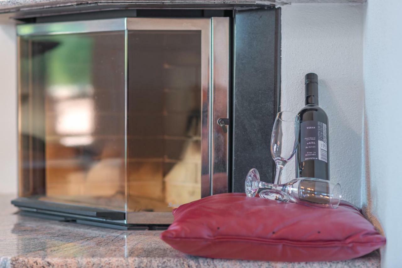 Ferienhaus Joy Ližnjan المظهر الخارجي الصورة